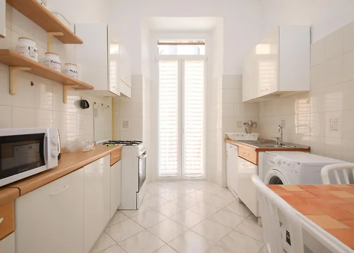 Flat 42 By Ghor * Rome
